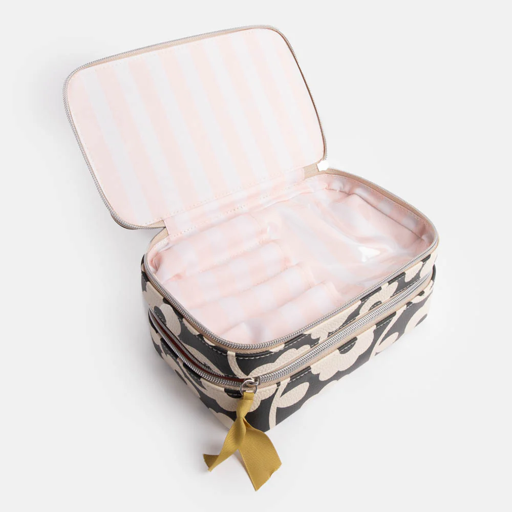 Mono Floral Make Up Case - Image 4