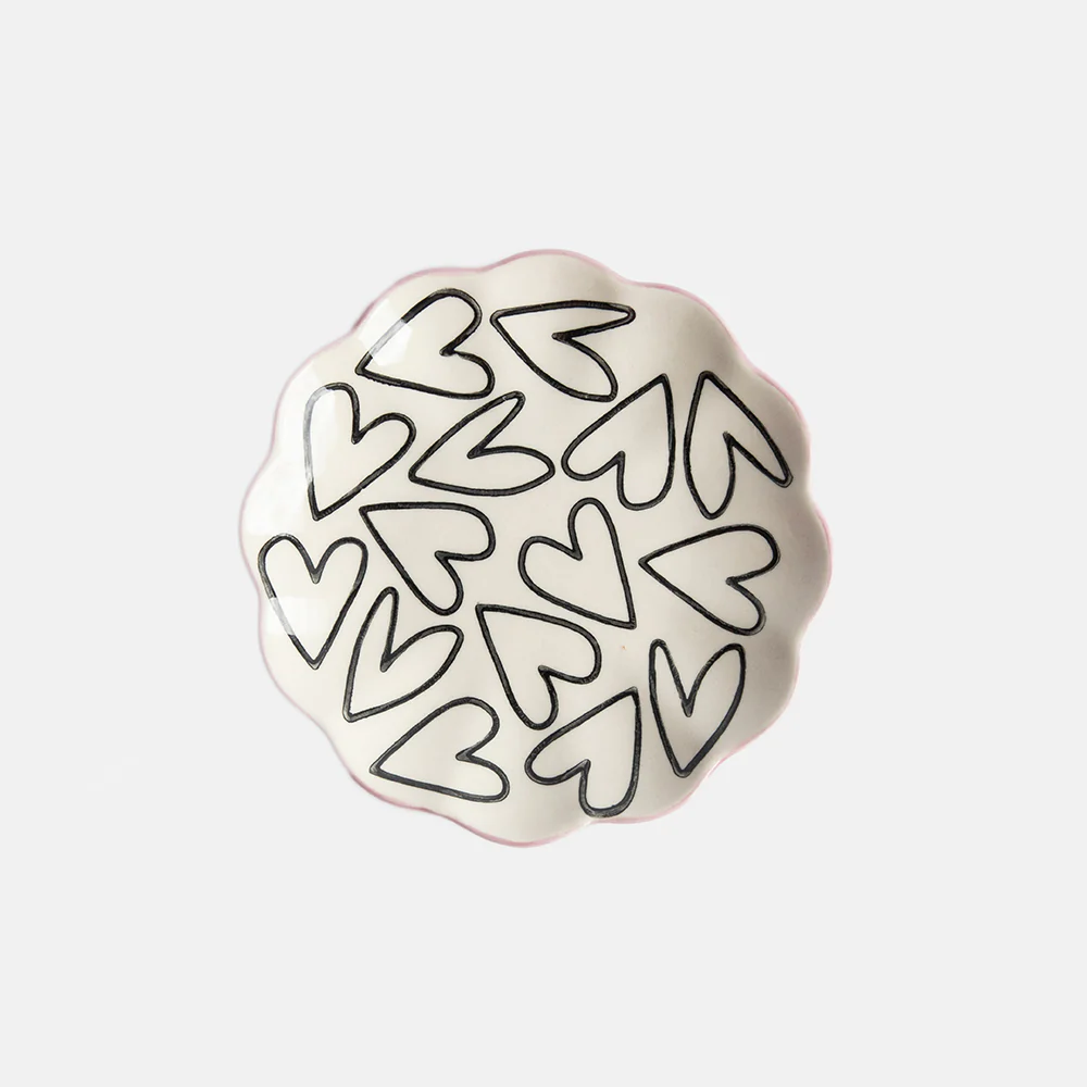 Outline Hearts Scallop Edge Trinket Tray